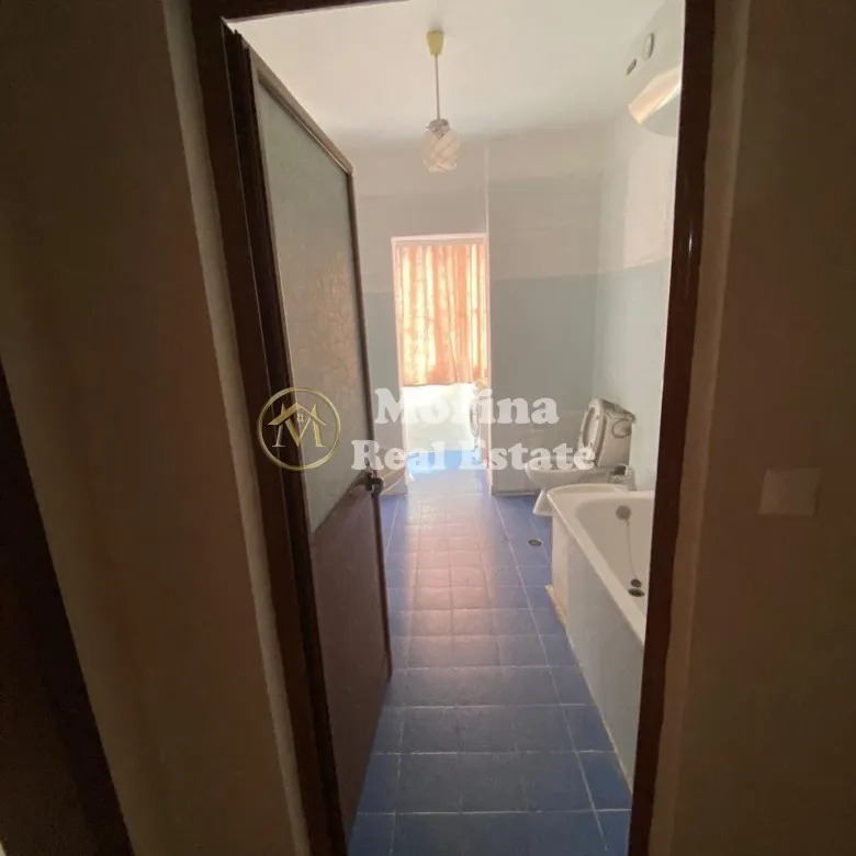 Tirane, jepet me qera apartament 2+1 Kati 5, 100 m² 650 € (Rruga Elbasanit, Ambasada Amerikane)