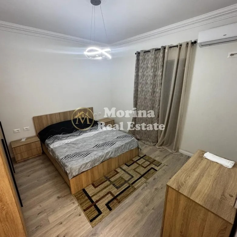 Tirane, jepet me qera apartament 2+1 , 100 m² 630 € (Sauk)