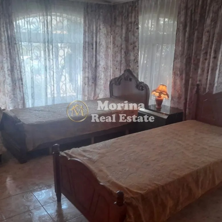 Tirane, jepet me qera shtepi 2+1 Kati 3, 130 m² 600 € (Kristal Center)