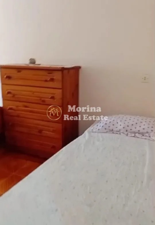 Tirane, jepet me qera apartament 1+1 Kati 2, 60 m² 250 € (“Institut Kamëz”)