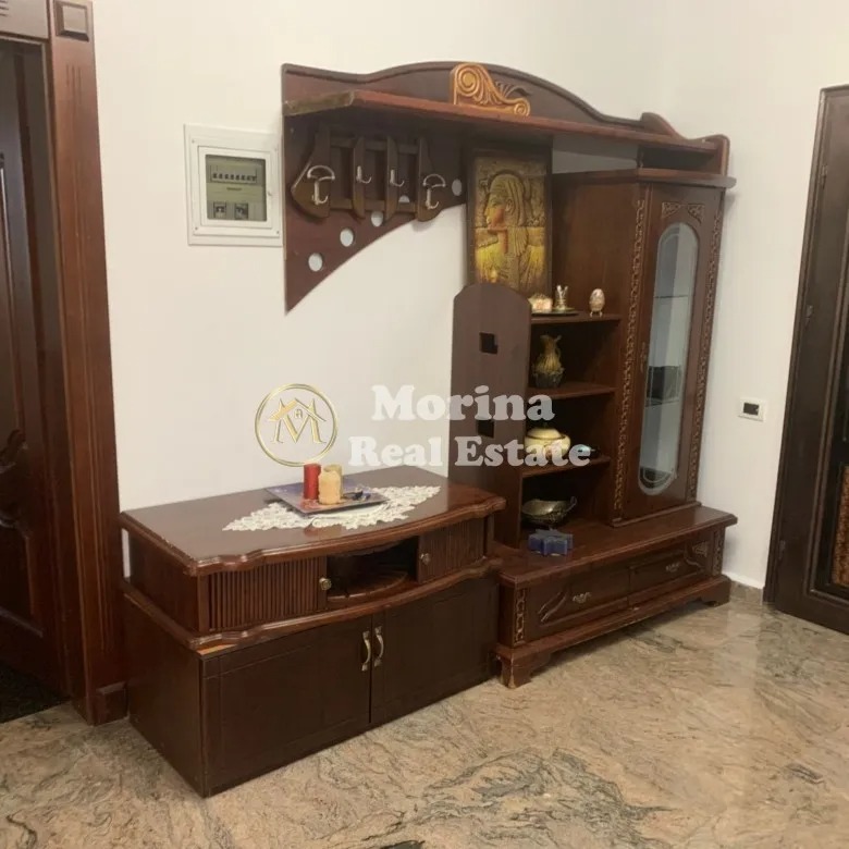 Tirane, jepet me qera apartament 2+1 Kati 6, 113 m² 900 € (Bulevardi Zogu 1)