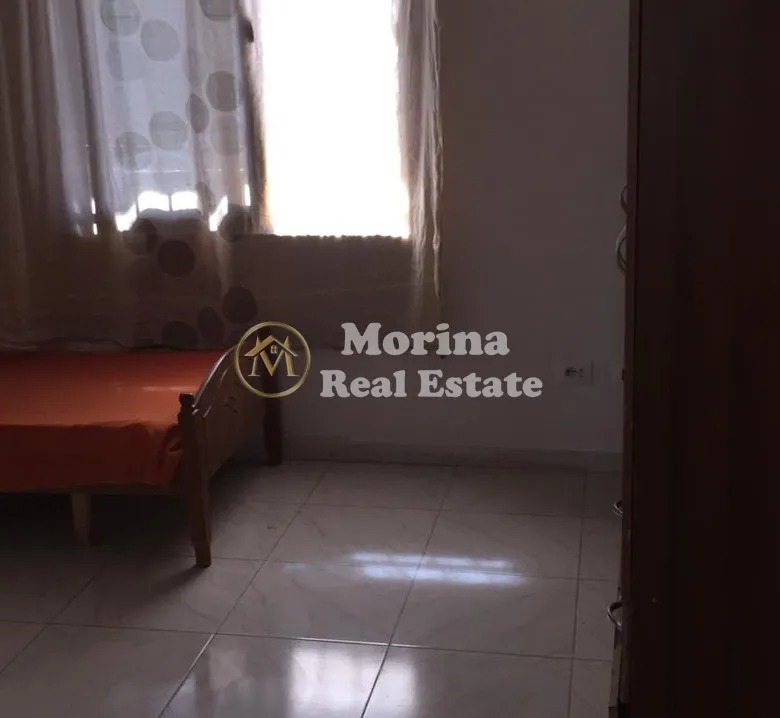 Tirane, jepet me qera shtepi 1+1 Kati 1, 45 m² 350 € (Nenstacioni Elektrik)