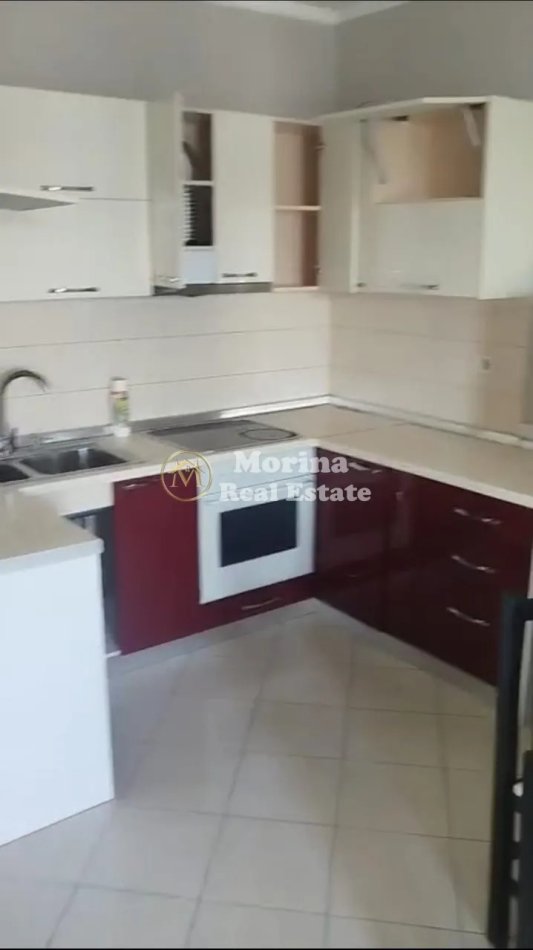 Tirane, jepet me qera apartament 2+1 Kati 7, 100 m² 300 € (Fresku)