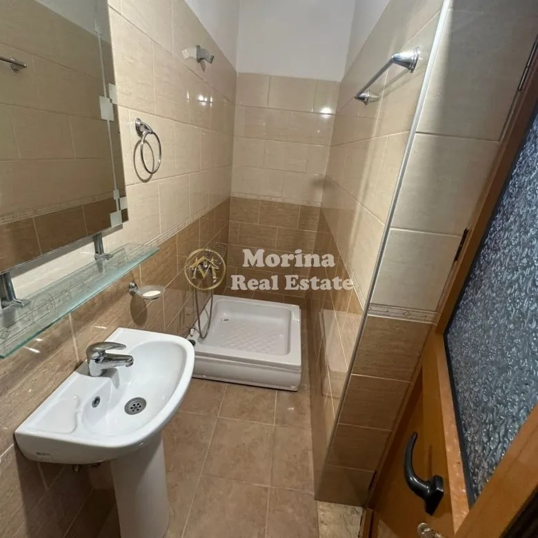 Tirane, jepet me qera Vile 2+1 Kati 3, 130 m² 500 € (Kodra e Priftit)