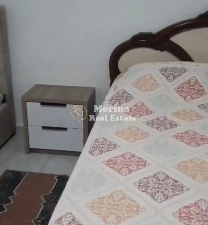 Tirane, jepet me qera shtepi 1+1 Kati 1, 52 m² 400 € (Zogu i Zi)