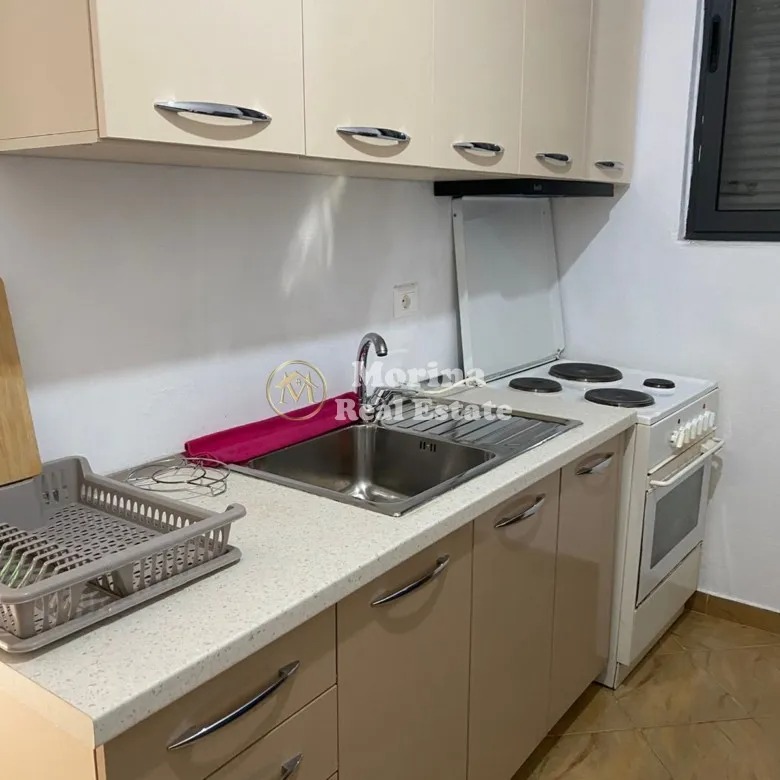 Tirane, jepet me qera shtepi 1+1 Kati 1, 50 m² 270 € (Allias)