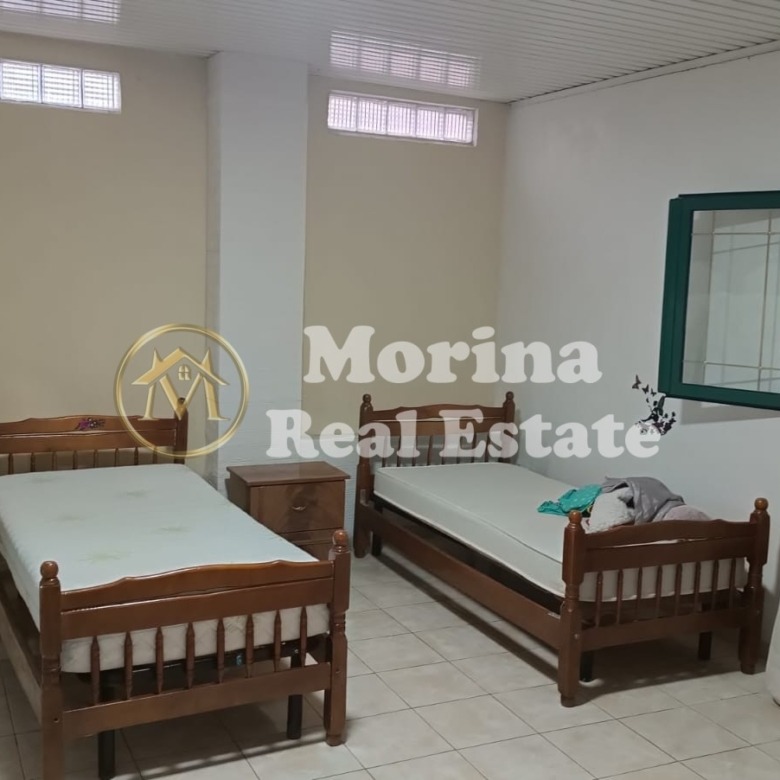 Tirane, jepet me qera shtepi 1+1 Kati 1, 60 m² 400 € (Myslym Shyri)