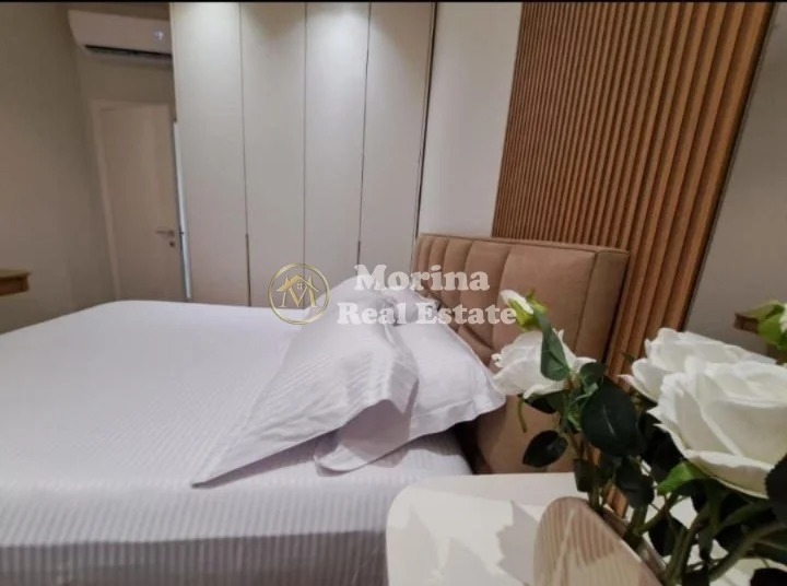 Tirane, jepet me qera apartament 1+1 Kati 5, 65 m² 550 € (Porcelan)