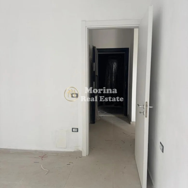 Tirane, shitet apartament 1+1 Kati 3, 53 m² 66.500 € (Univers City)