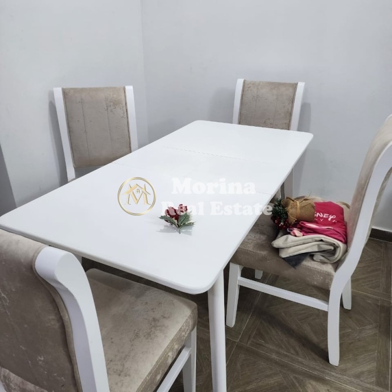 Tirane, jepet me qera apartament 2+1+Ballkon Kati 2, 85 m² 400 € (Fresku)