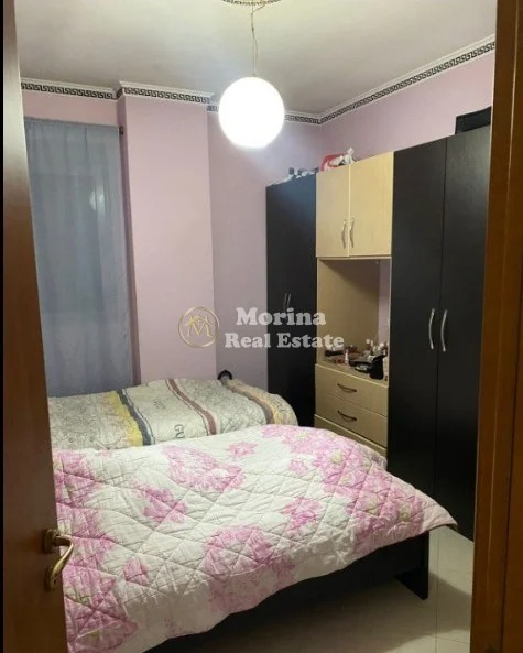 Tirane, jepet me qera apartament 2+1 Kati 4, 90 m² 600 € (Komuna e Parisit)