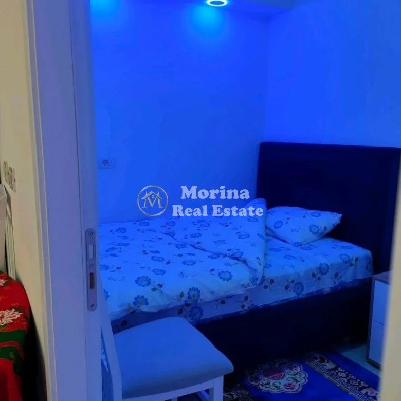 Tirane, jepet me qera apartament 2+1 Kati 7, 65 m² 300 € (Kamez)