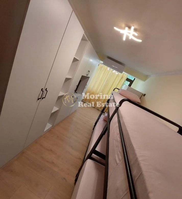 Tirane, jepet me qera apartament 2+1 Kati 5, 100 m² 900 € (Myslym Shyri)