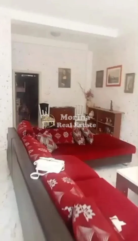 Tirane, jepet me qera shtepi 1+1 Kati 4, 80 m² 420 € (Rruga 5 Maji)