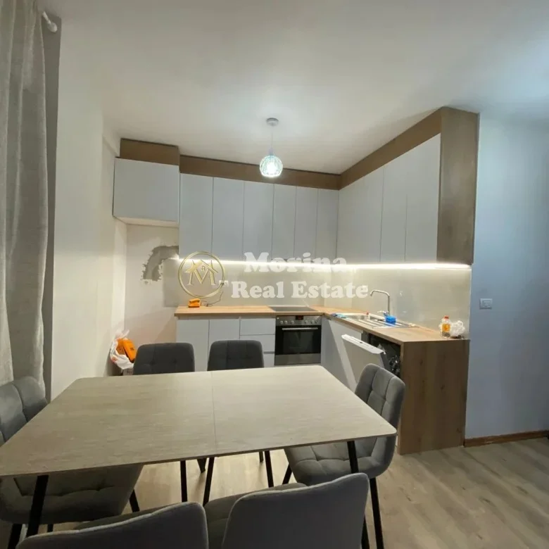 Tirane, jepet me qera apartament 2+1 Kati 5, 80 m² 500 € (Rruga 5 Maji)