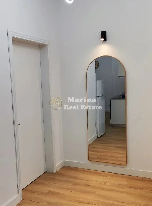 Tirane, jepet me qera apartament 1+1 Kati 5, 85 m² 1.000 € (Rruga e Kavajes)