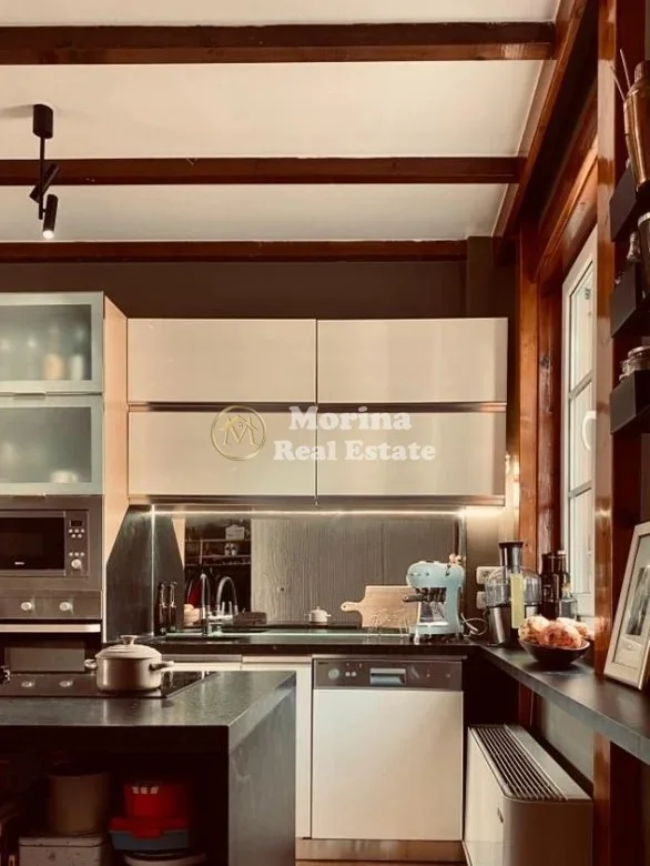 Tirane, jepet me qera Vile 4+1 Kati 1, 180 m² 1.200 € (Pallati Brigadave)