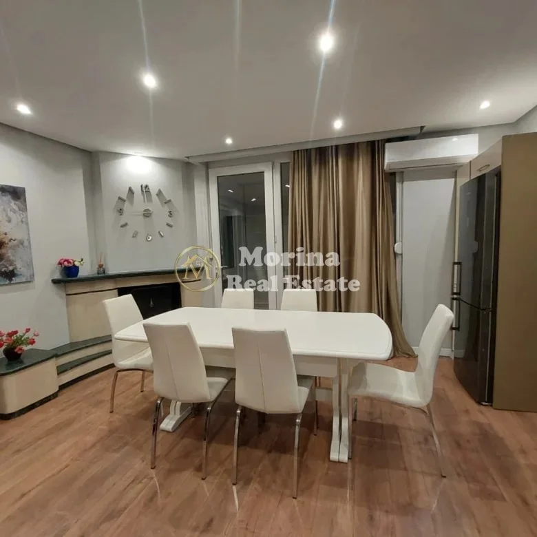 Tirane, jepet me qera apartament 2+1+Ballkon Kati 13, 125 m² 1.150 € (Blloku)