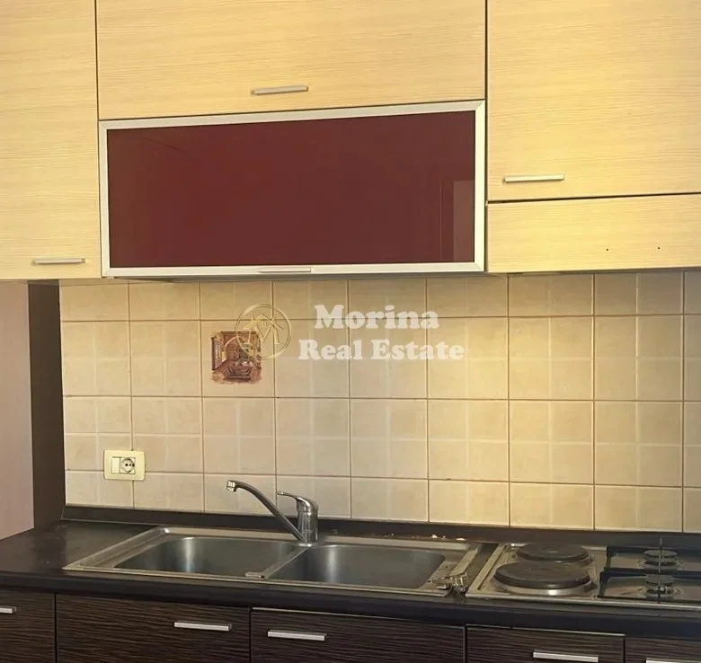 Tirane, jepet me qera garsonier Kati 1, 35 m² 280 € (Rruga Siri Kodra)