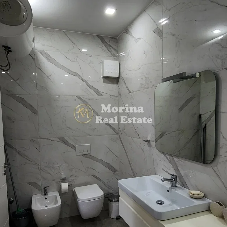 Tirane, jepet me qera apartament 1+1 Kati 3, 78 m² 850 € (Rruga e Kavajes)
