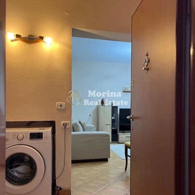Tirane, jepet me qera apartament 2+1 Kati 3, 80 m² 650 € (Myslym Shyri)