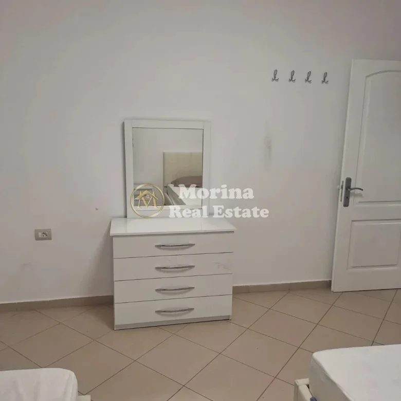Tirane, jepet me qera shtepi 2+1 Kati 1, 70 m² 450 € (Vilat Amerikane)