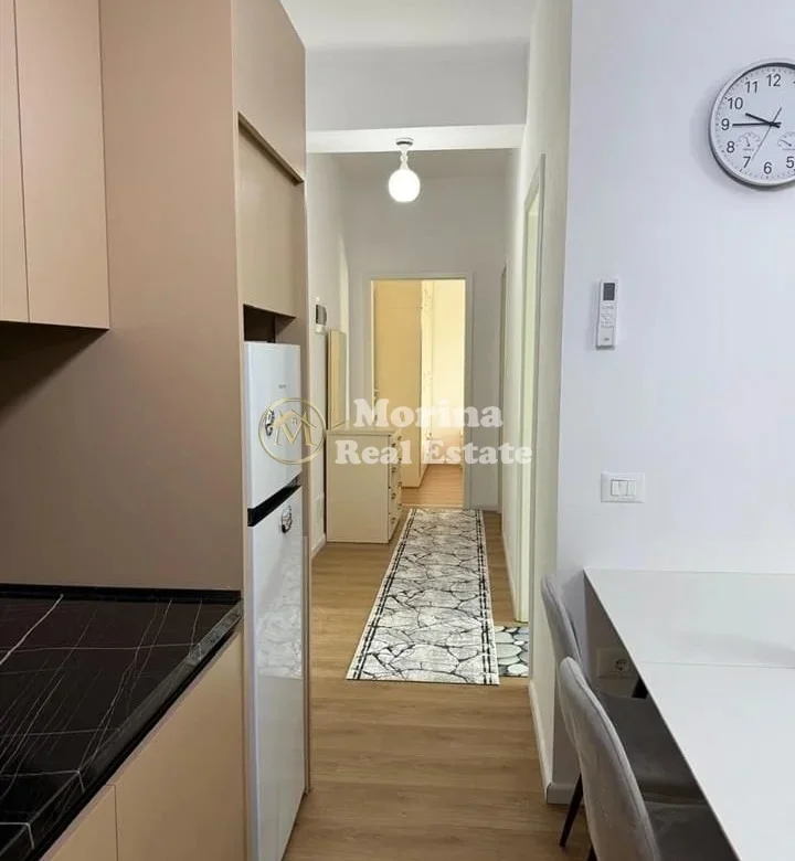 Tirane, jepet me qera apartament 2+1 Kati 7, 75 m² 500 € (Ali Demi)