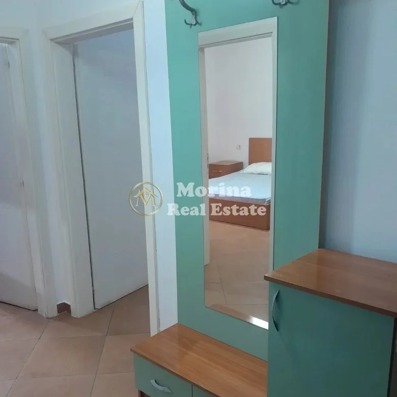 Tirane, jepet me qera apartament 1+1 Kati 3, 73 m² 380 € (Fresku)