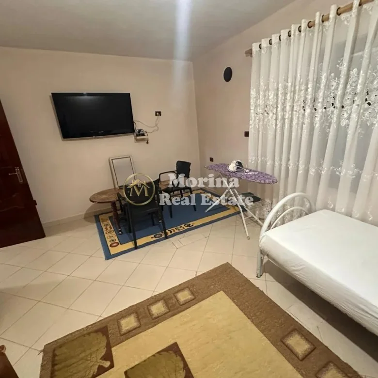 Tirane, apartament 1+1 Kati 1, 40 m² 300 € (Rruga Jordan Misja)