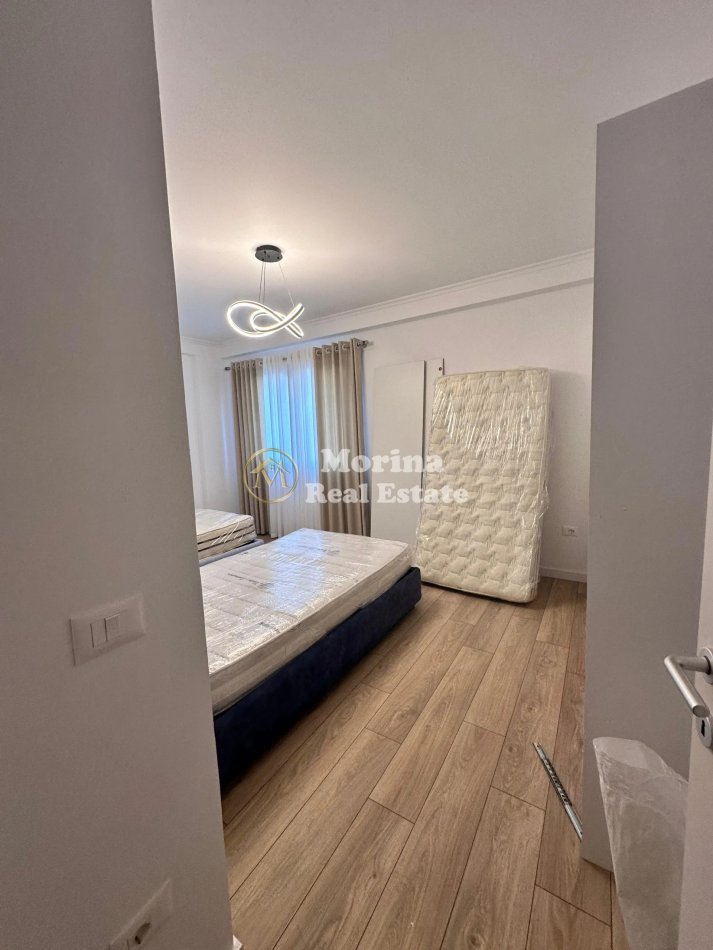 Tirane, jepet me qera apartament 2+1+Ballkon Kati 5, 85 m² 800 € (Kodra e Diellit 1)