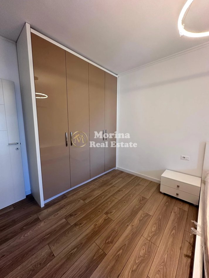 Tirane, jepet me qera apartament 2+1+Ballkon Kati 5, 85 m² 800 € (Kodra e Diellit 1)