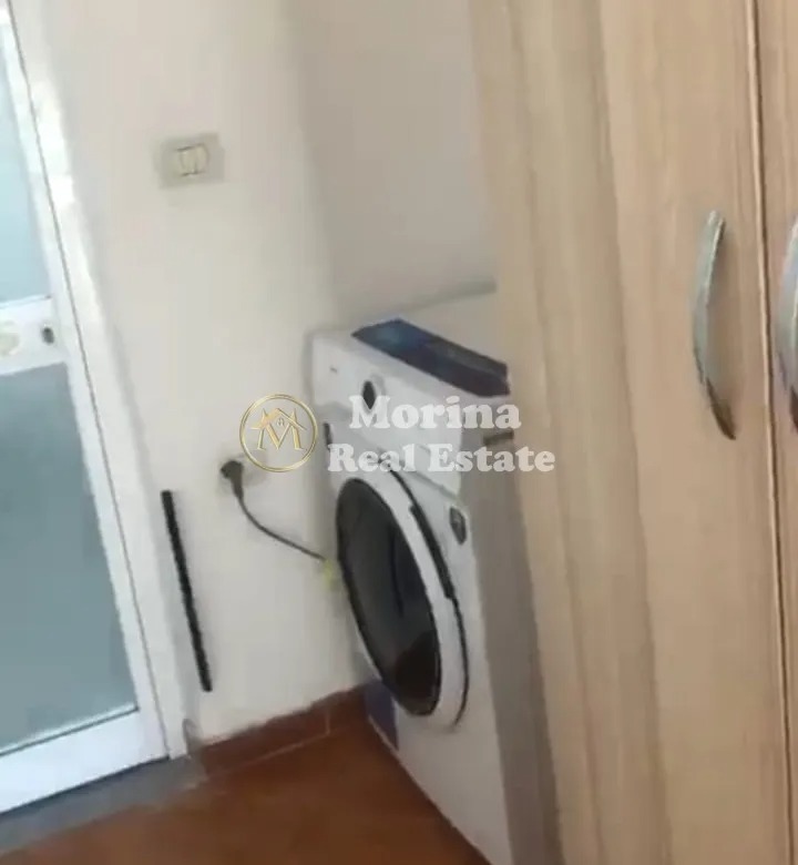 Tirane, jepet me qera shtepi 1+1 Kati 1, 65 m² 350 € (Porcelan)