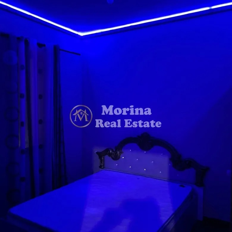 Tirane, jepet me qera apartament 1+1+Ballkon Kati 3, 65 m² 510 € (Rruga e Durresit)