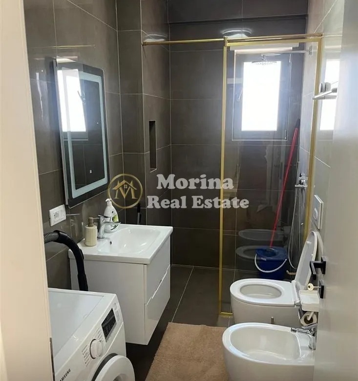 Tirane, jepet me qera apartament 1+1 Kati 6, 65 m² 700 € (Shkolla e Kuqe, Pazari Ri)