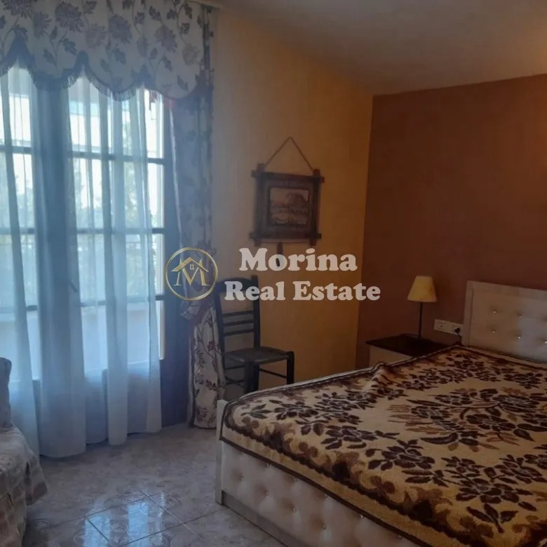 Tirane, jepet me qera shtepi 2+1 Kati 3, 130 m² 600 € (Kristal Center)