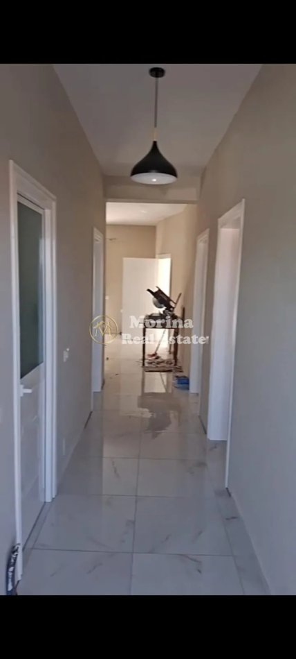 Tirane, jepet me qera apartament 3+1 Kati 3, 115 m² 500 € (Rruga Elbasanit, Fakulteti Ekonomik)