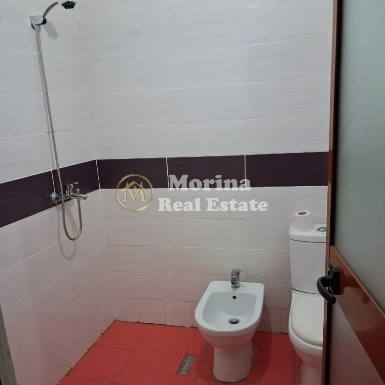 Tirane, jepet me qera shtepi 2+1 Kati 2, 120 m² 450 € (Spitali Amerikan 2)