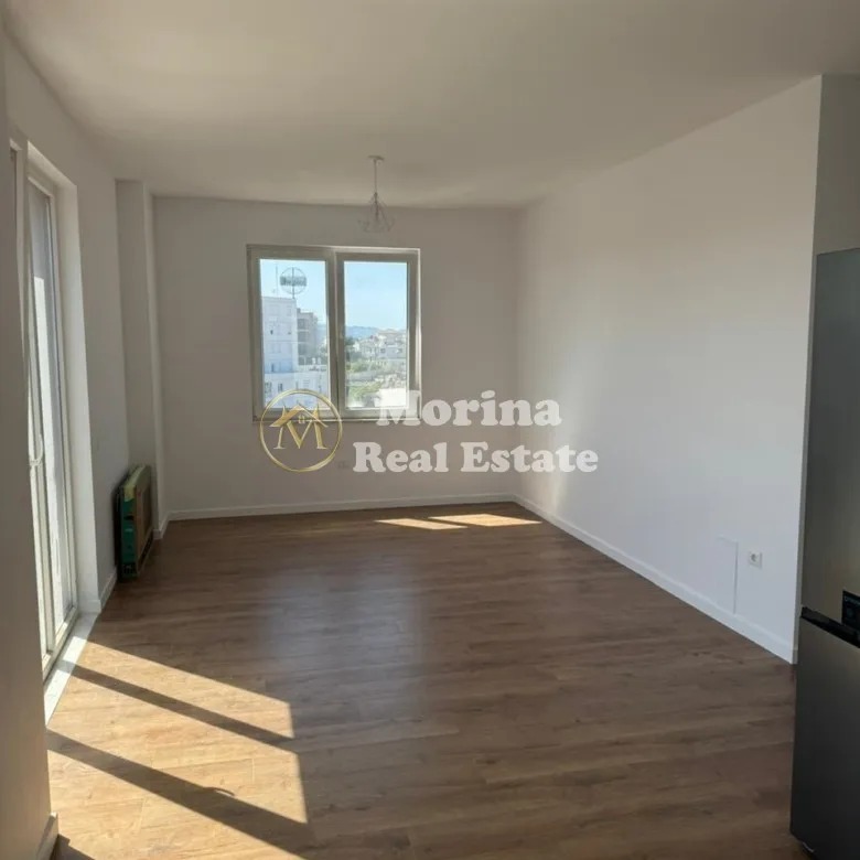 Tirane, jepet me qera apartament 1+1 Kati 5, 60 m² 360 € (Rruga Dine Hoxha)