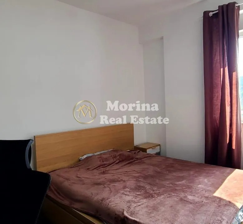 Tirane, jepet me qera apartament 2+1+Ballkon Kati 5, 70 m² 650 € (Liqeni i Thate)