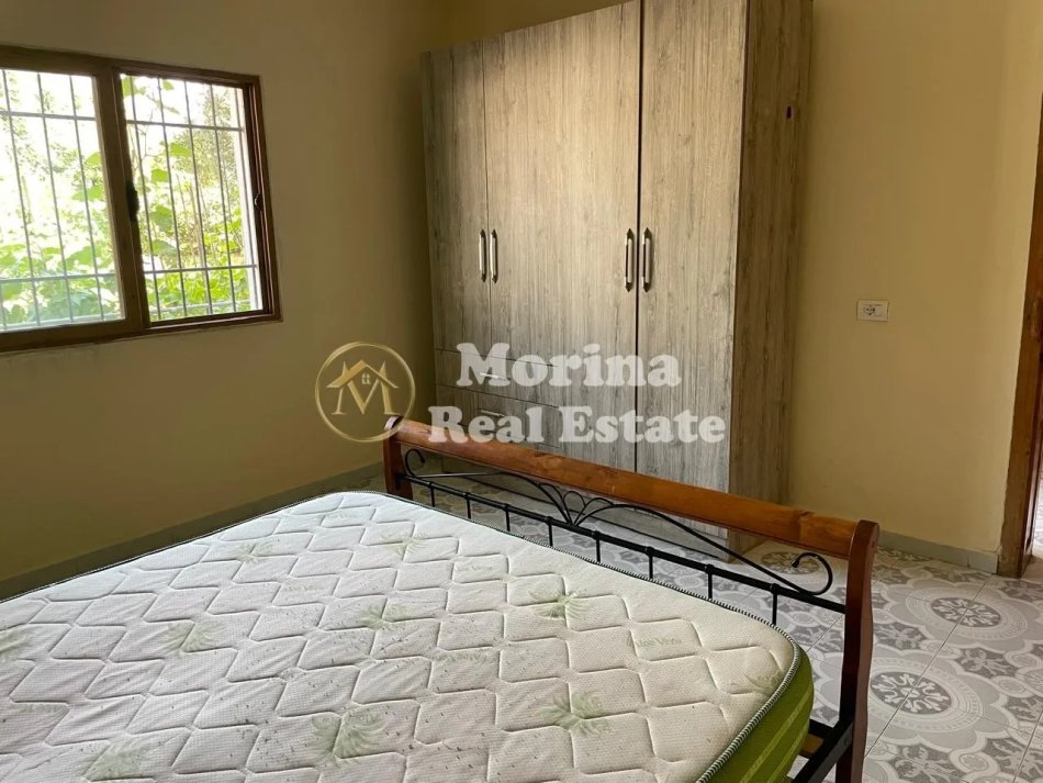 Tirane, jepet me qera shtepi 2+1 Kati 1, 100 m² 300 € (Bulevardi i Ri)