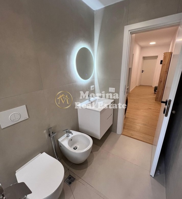 Tirane, jepet me qera apartament 2+1 Kati 1, 90 m² 850 € (Bulevardi Zogu I)