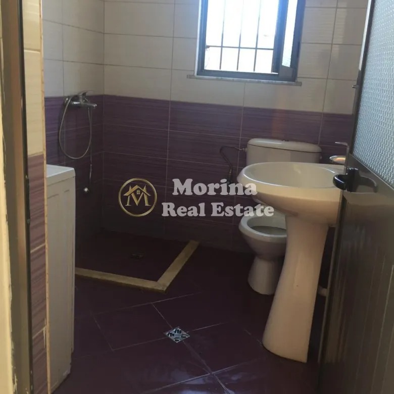 Tirane, jepet me qera shtepi 1+1 Kati 1, 45 m² 350 € (Nenstacioni Elektrik)