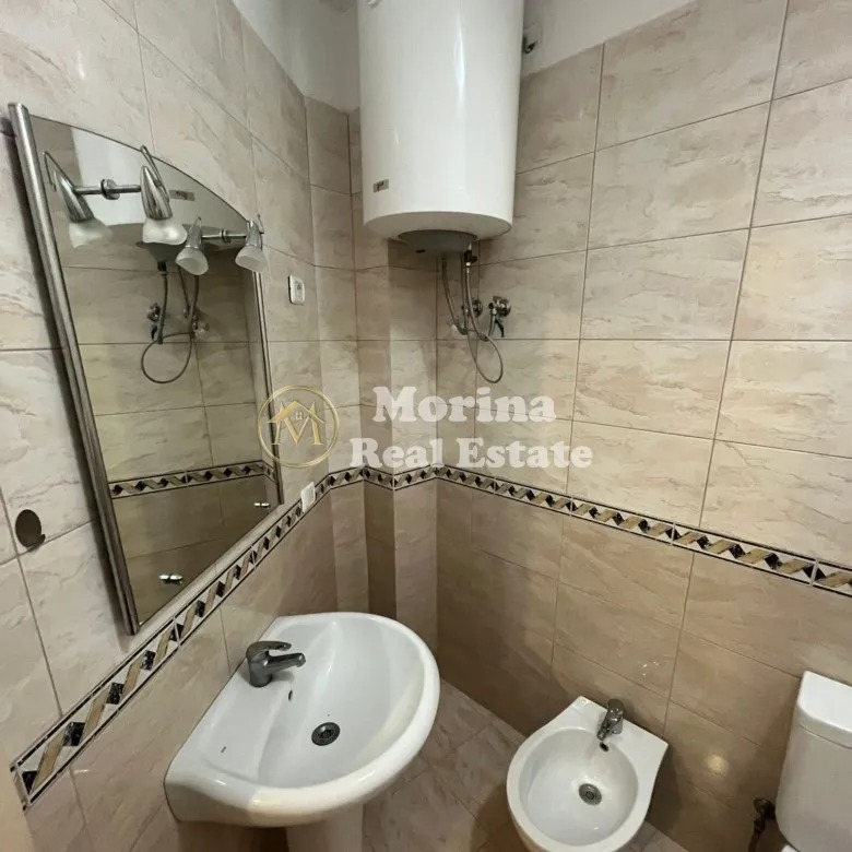 Tirane, jepet me qera apartament 1+1 Kati 2, 70 m² 500 € (Liqeni i Thate, Rruga Peti)