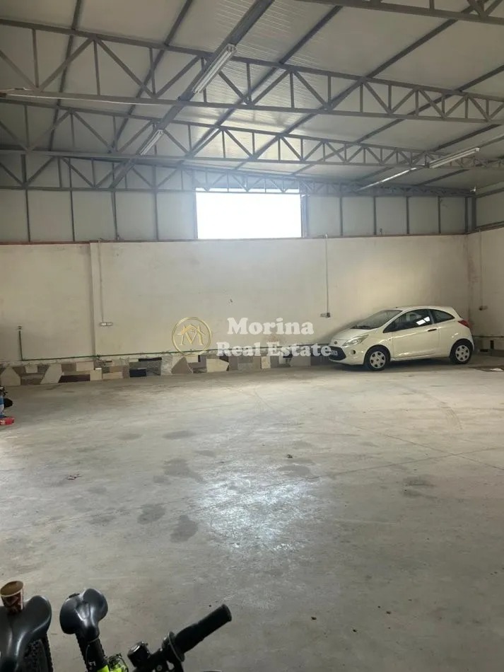 Tirane, jepet me qera ambjent biznesi Kati 0, 700 m² 3.500 € (Kinostudio)