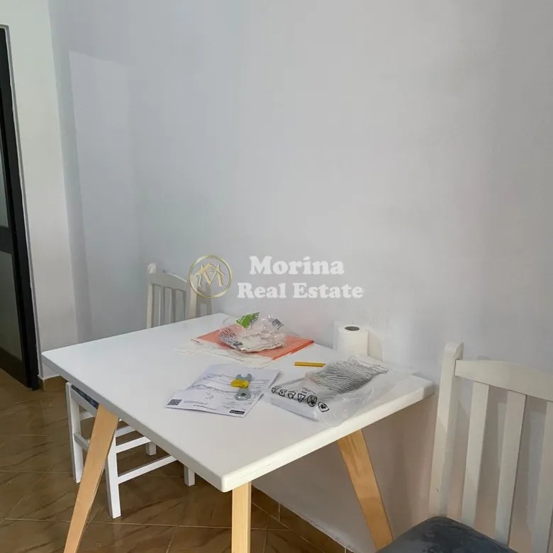 Tirane, jepet me qera shtepi 1+1 Kati 1, 50 m² 270 € (Allias)