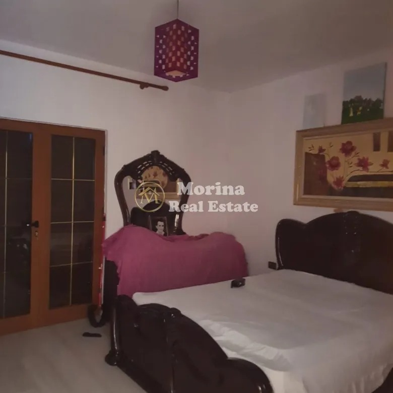 Tirane, jepet me qera Vile 2+1 Kati 2, 120 m² 400 € (Kamez)