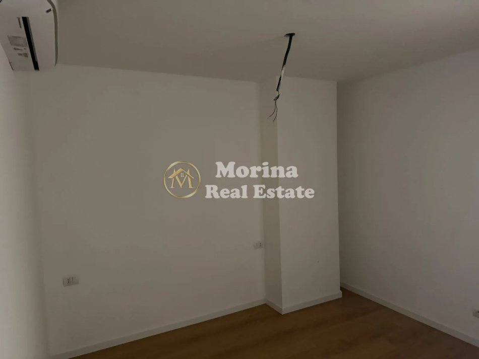 Tirane, jepet me qera apartament 1+1 Kati 1, 48 m² 700 € (Rruga Myslym Shyri)