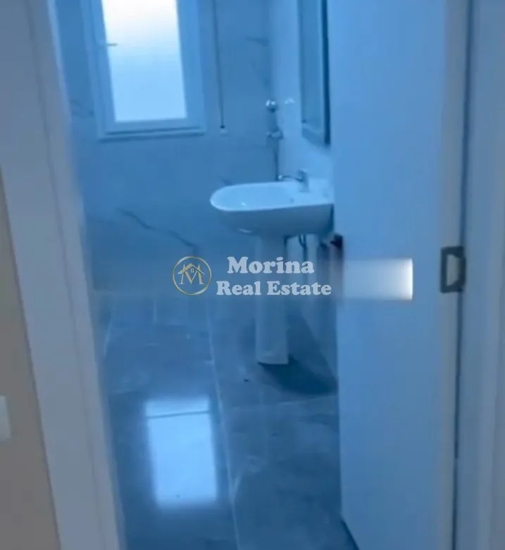 Tirane, jepet me qera apartament 2+1 Kati 3, 100 m² 500 € (Paskuqan)