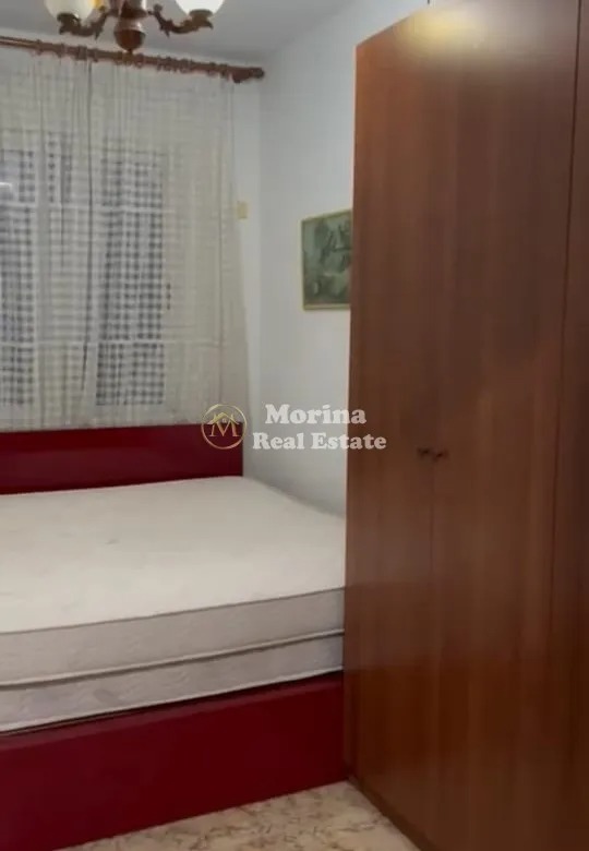 Tirane, jepet me qera apartament 1+1 Kati 3, 57 m² 550 € (Komuna e Parisit)