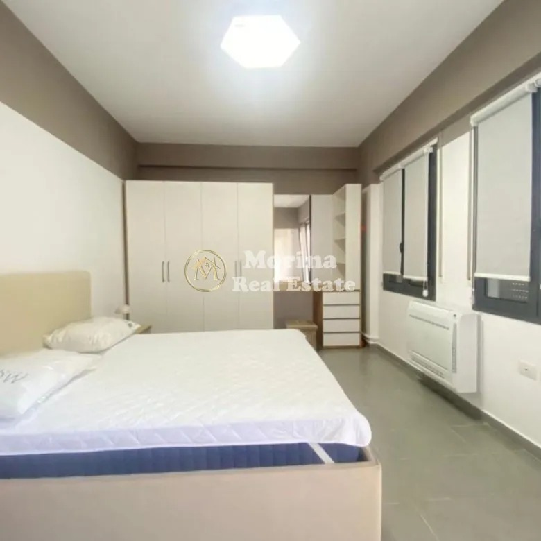 Tirane, jepet me qera apartament 2+1 Kati 3, 80 m² 700 € (Komuna e Parisit)